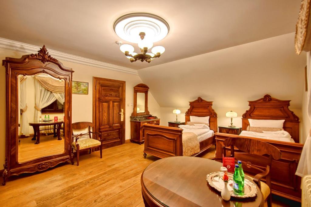 Palac Tlokinia Kaliszki 部屋 写真